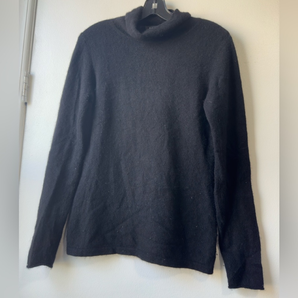 Forte Cashmere Women’s 100% Cashmere Black Turtleneck Sweater